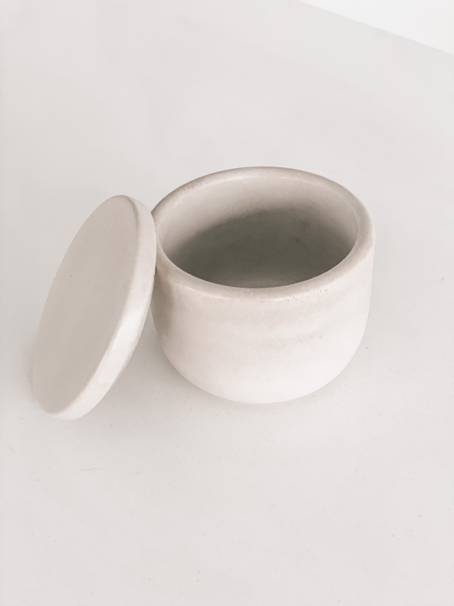8oz Reusable Concrete Candle Vessel with Lid