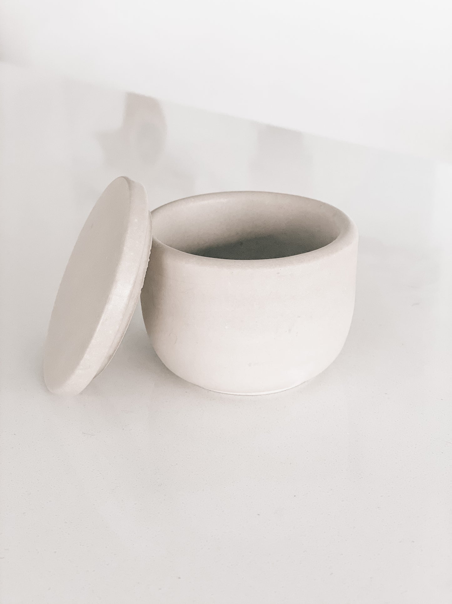4oz Reusable Concrete Candle Vessel with Lid