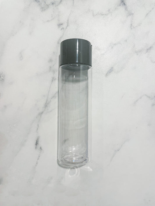 8oz Plastic PET Bottle with Closures | Bouteille en plastique PET de 8oz avec bouchons